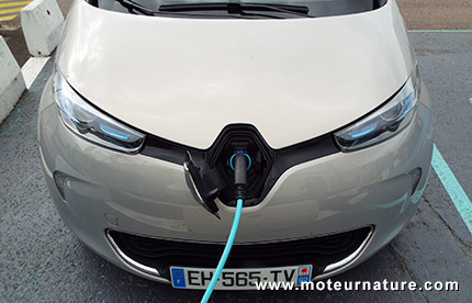 Renault Zoe Z.E.40 5 Metre Portable Charging Granny Cable
