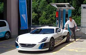 Richard Hammond a conduit la supercar électrique Rimac Concept One