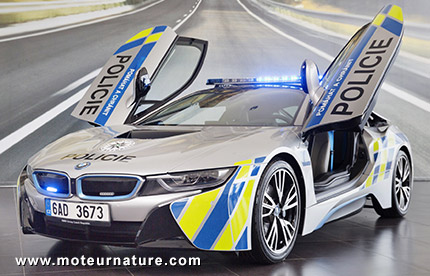 BMW i8 de la police tchèque
