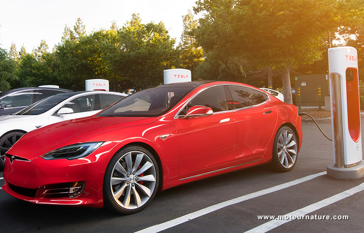 Tesla superchargeur