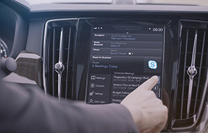 Volvo met Skype au tableau de bord