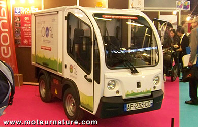 Voiture électrique au salon Buy&care