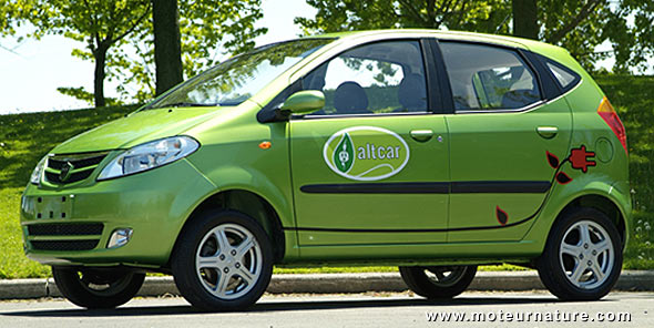 Voiture électrique Maya 300