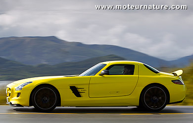 Mercedes SLS AMG E-Cell