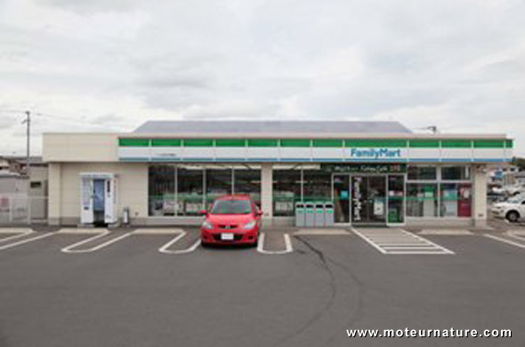 Itochu lance des voitures électriques Mazda avec les batteries Enerdel