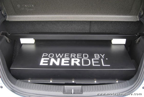 Itochu lance des voitures électriques Mazda avec les batteries Enerdel