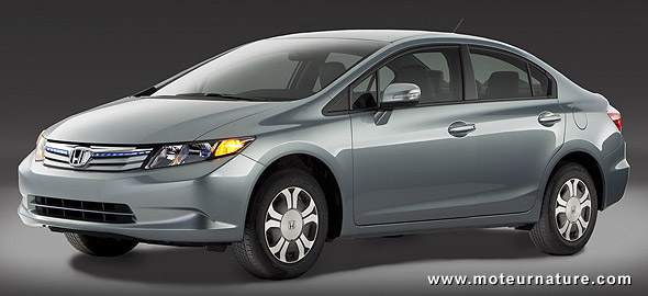 Honda va concurrencer sa Civic hybride