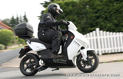 Govecs et Cooltra font entrer le scooter électrique dans une nouvelle dimension