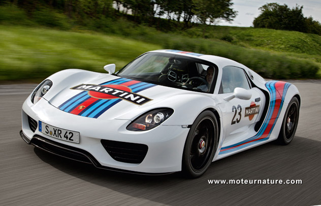 Porsche 918 Martini