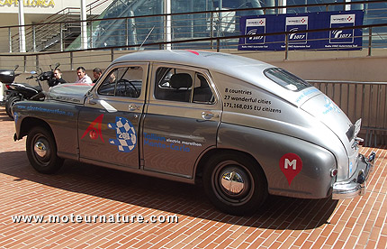 Un modèle 1958. Sur batteries, elle roule encore