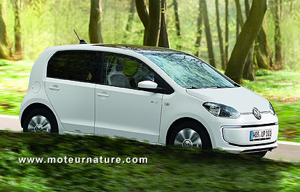 Volkswagen e-up!, livrée avec 2 câbles de série