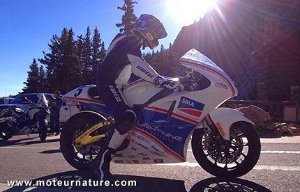 Petite victoire d'une moto électrique au Pikes Peak