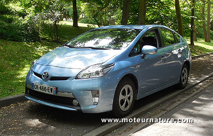 Toyota Prius Rechargeable