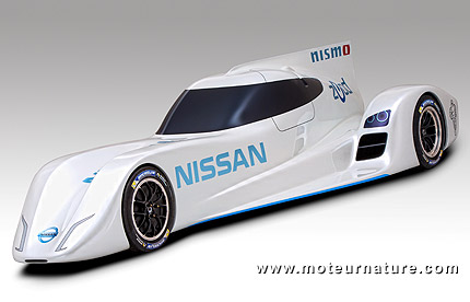Nissan ZEOD électrique de course