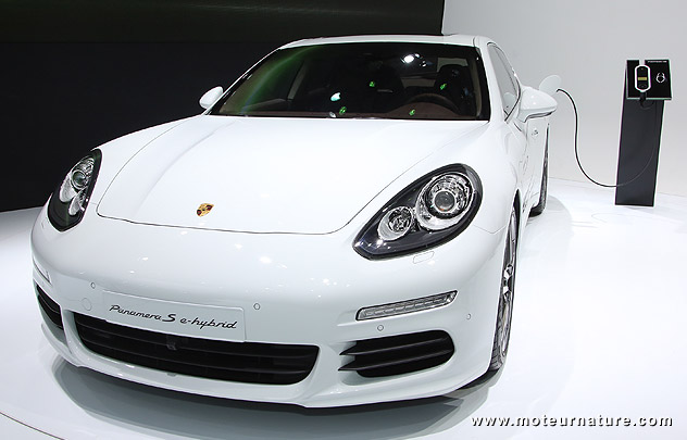 Porsche Panamera S E-Hybrid