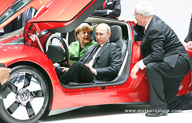 Putin et Merkel dans la Volkswagen XL1