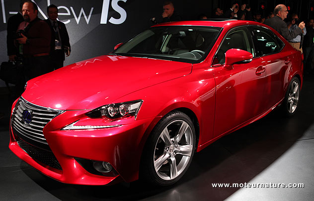 Lexus IS 300h